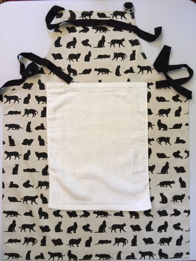 Cat Apron with detachable towel